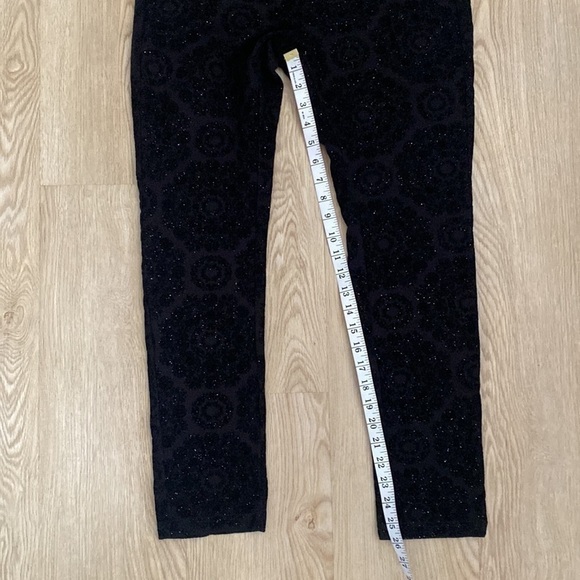 Y2K ONE 5 One Black Velvet Shimmer Leggings Stretchy Waist Size M Holiday Glam - Picture 12 of 13